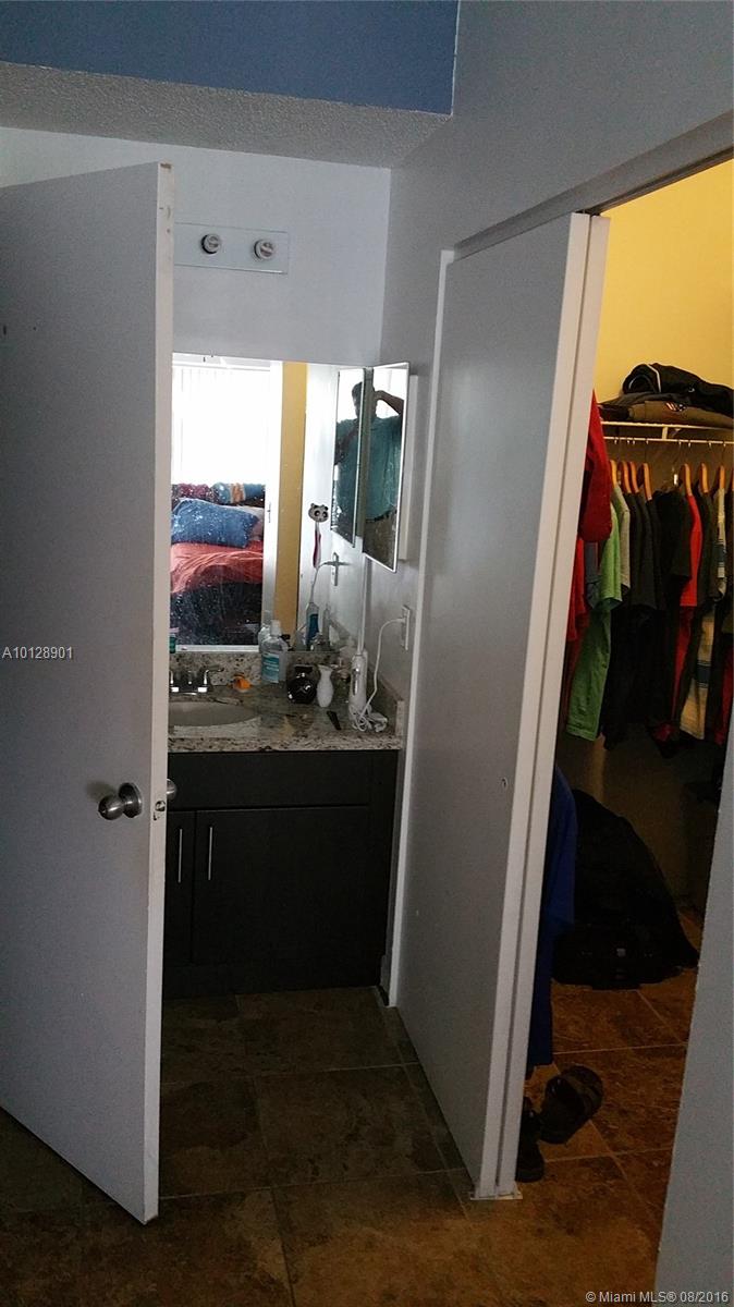 Courtyards At Davie Condo - Residential Lease