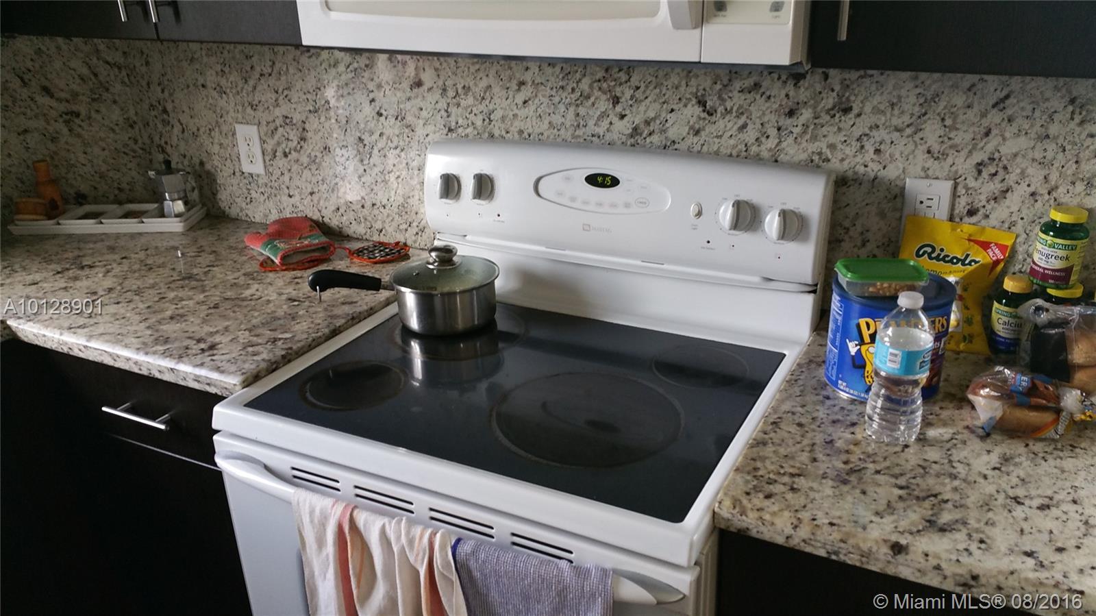 Courtyards At Davie Condo - Residential Lease