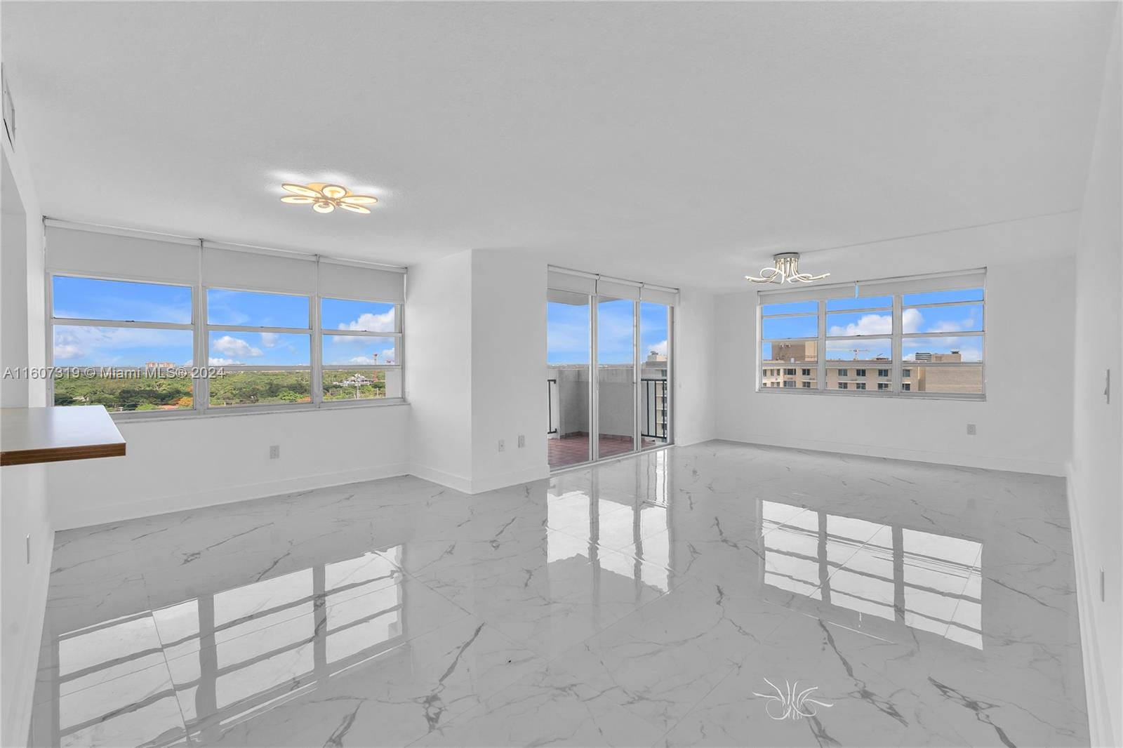 COMMODORE PLAZA CONDO - Residential