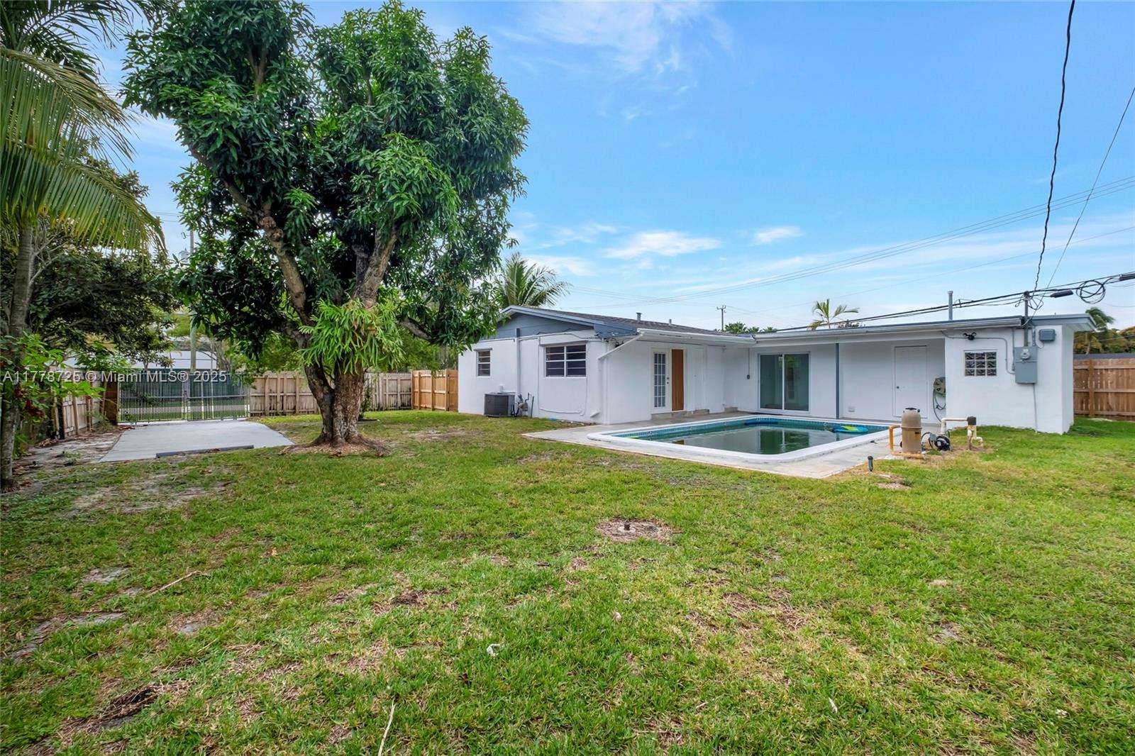 SCOTT LAKE MANOR SEC 8 - Residential