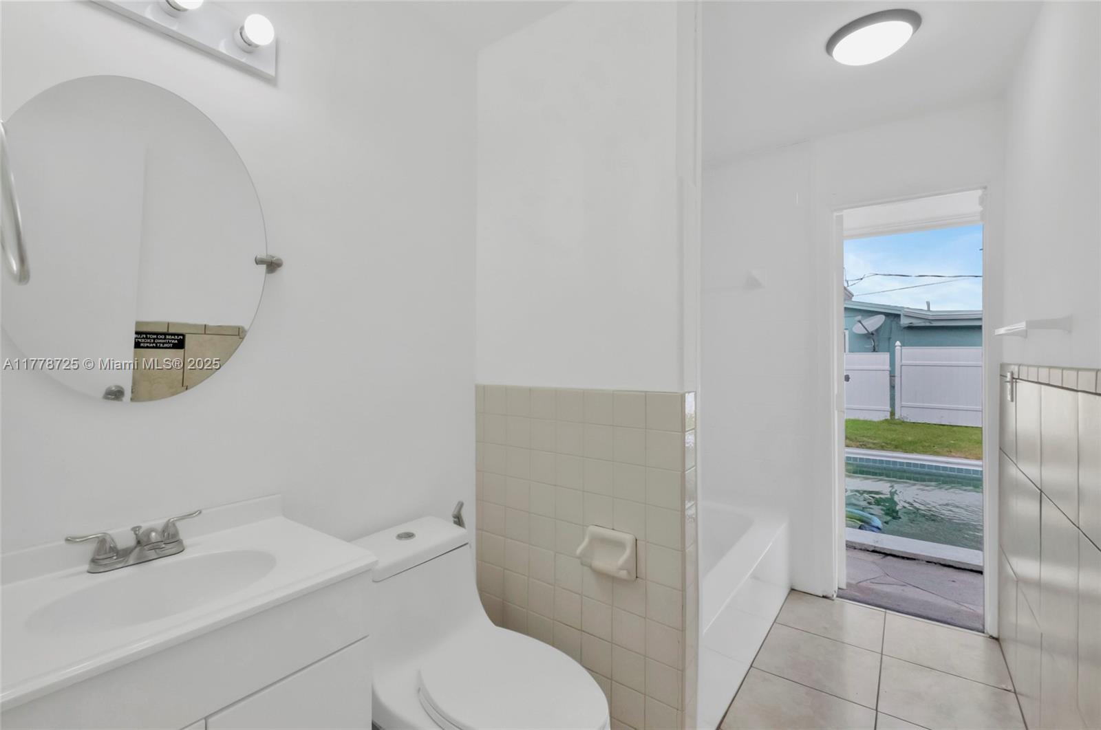 SCOTT LAKE MANOR SEC 8 - Residential