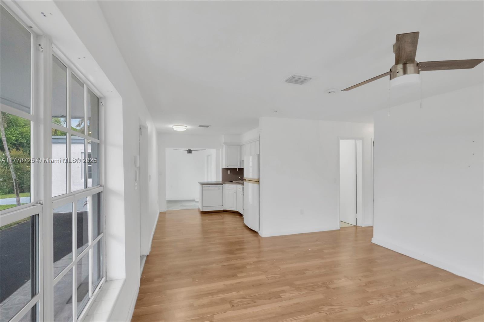 SCOTT LAKE MANOR SEC 8 - Residential