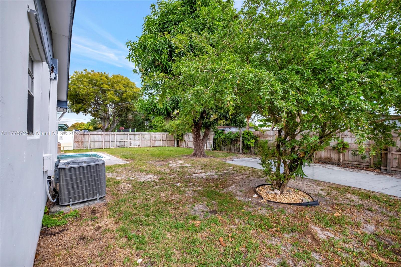SCOTT LAKE MANOR SEC 8 - Residential