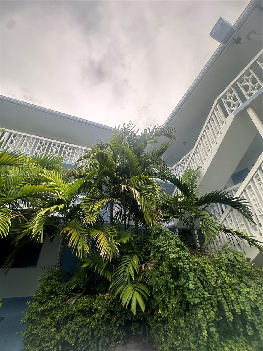 GOLDEN KEY CONDO, THE - Residential