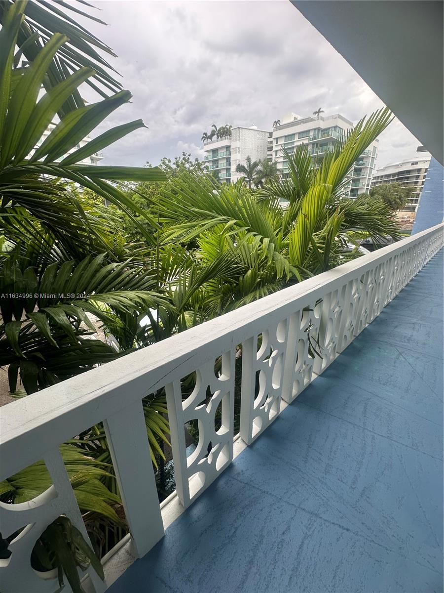 GOLDEN KEY CONDO, THE - Residential