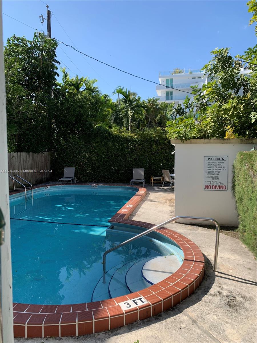 GOLDEN KEY CONDO, THE - Residential