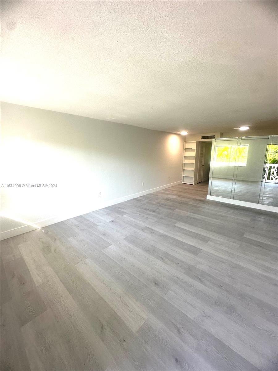 GOLDEN KEY CONDO, THE - Residential