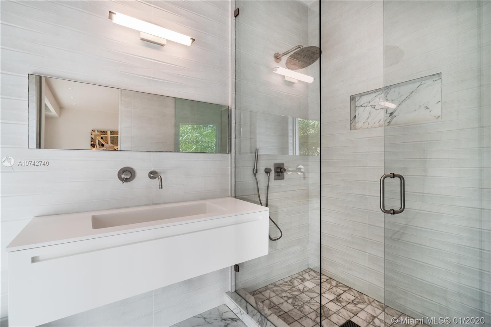 SUNSET ISLANDS-ISLAND NO - Residential