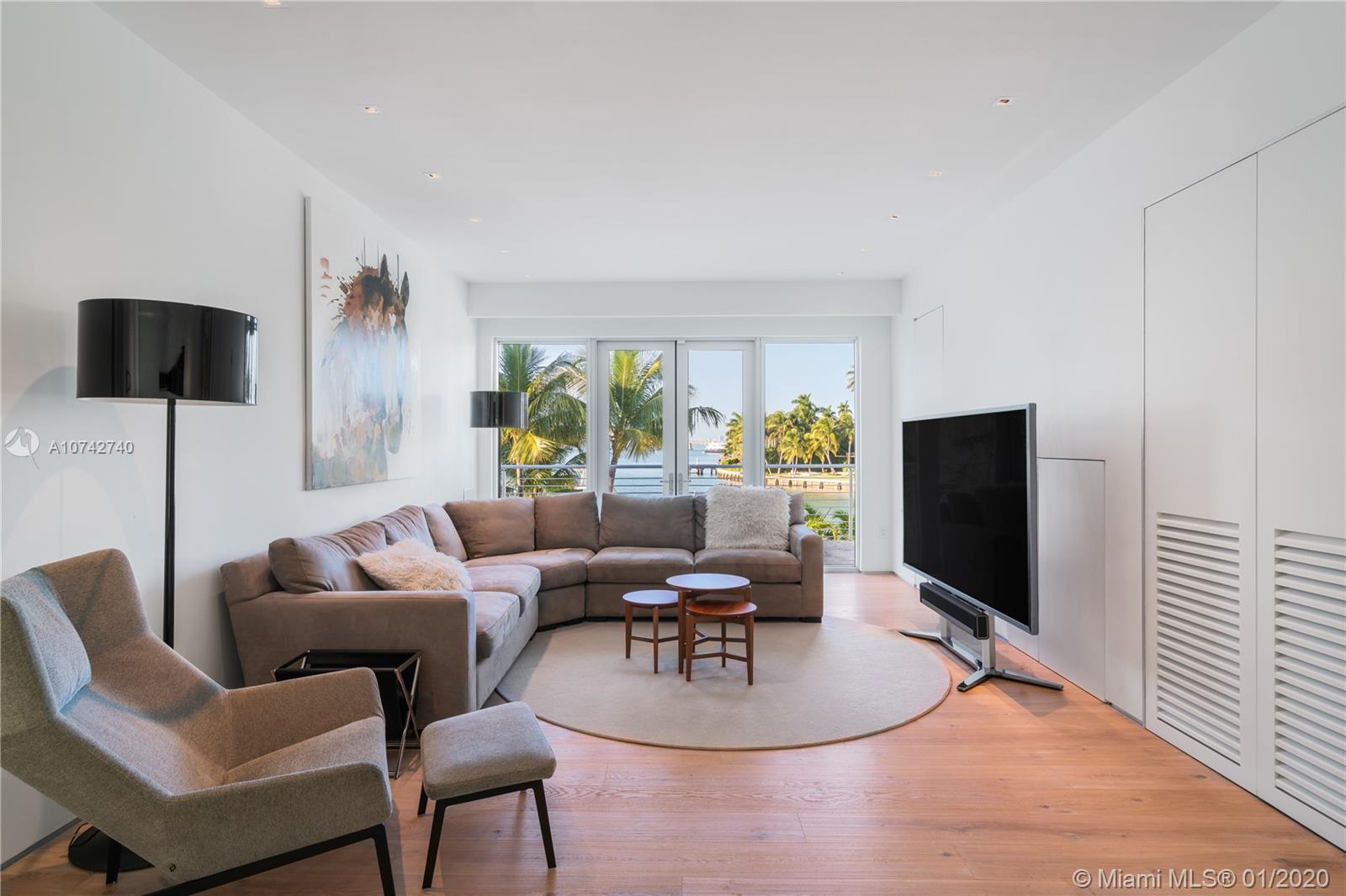 SUNSET ISLANDS-ISLAND NO - Residential