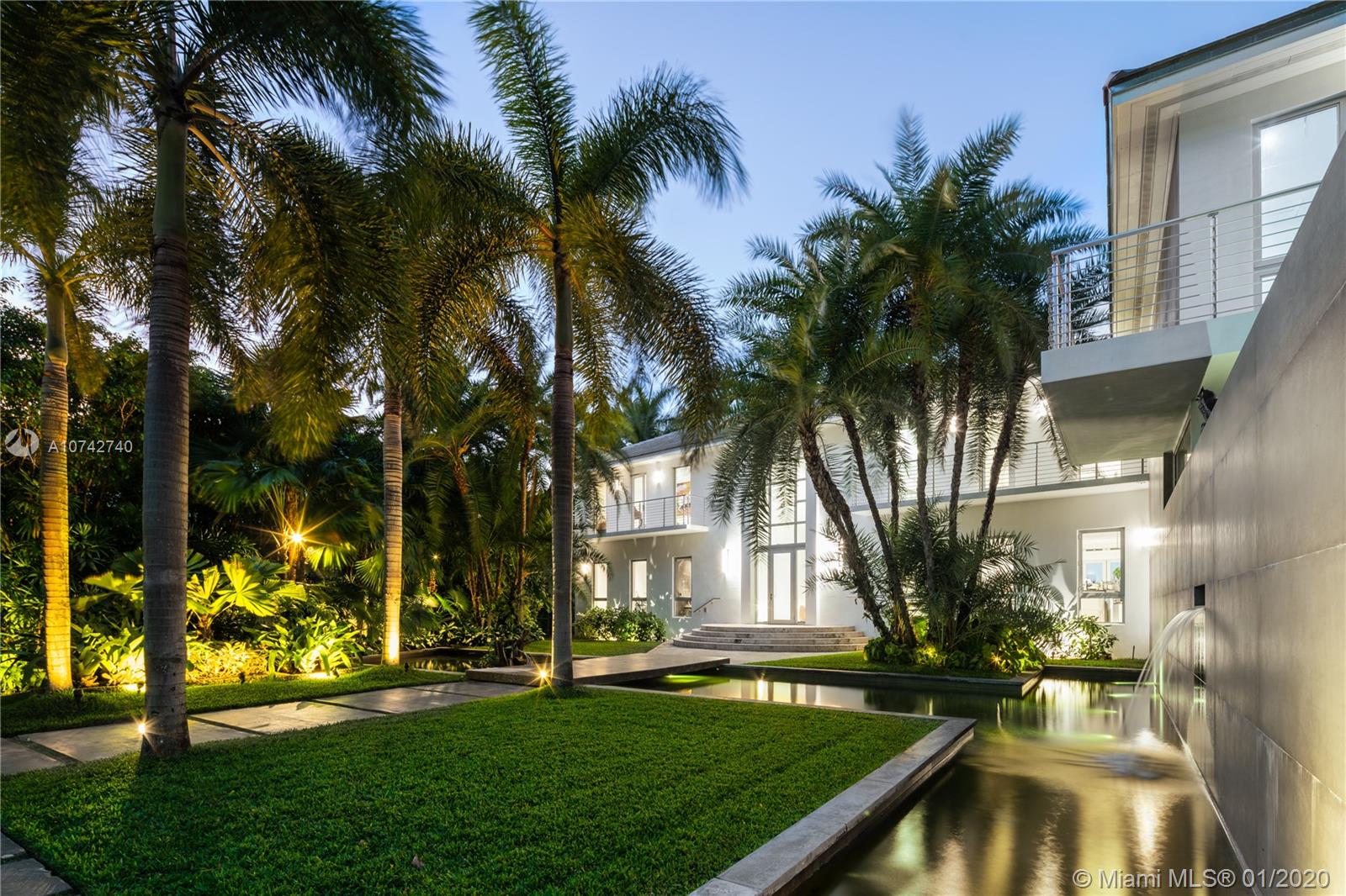 SUNSET ISLANDS-ISLAND NO - Residential