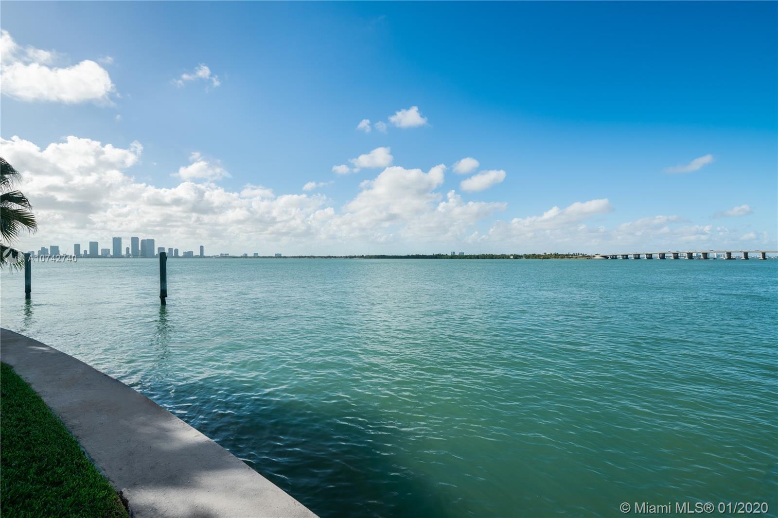 SUNSET ISLANDS-ISLAND NO - Residential