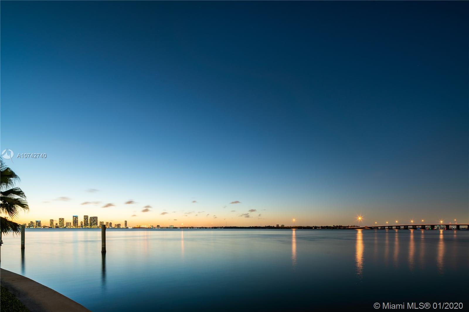 SUNSET ISLANDS-ISLAND NO - Residential