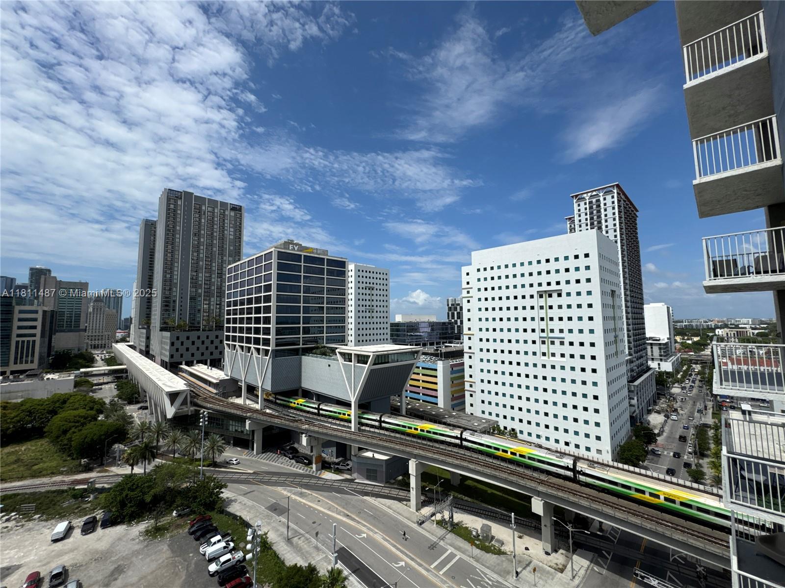 MADISON DOWNTOWN CONDO - Residential