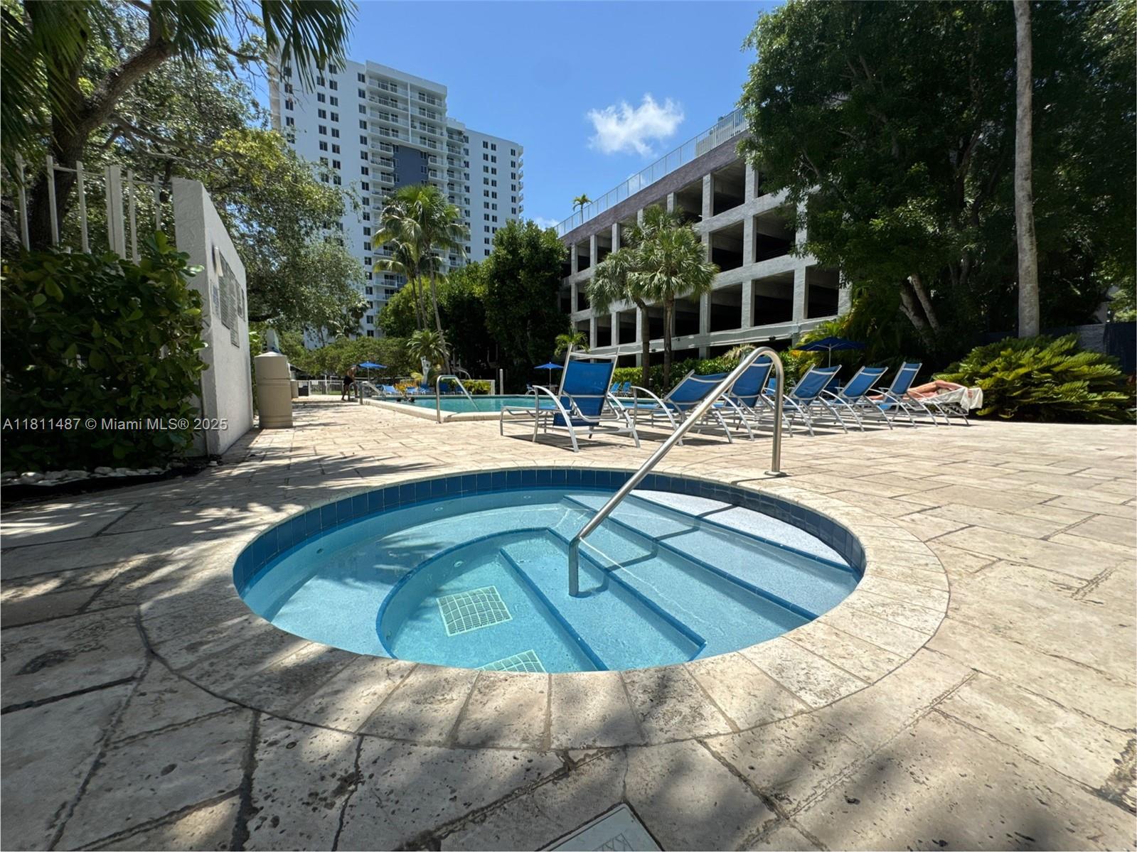 MADISON DOWNTOWN CONDO - Residential