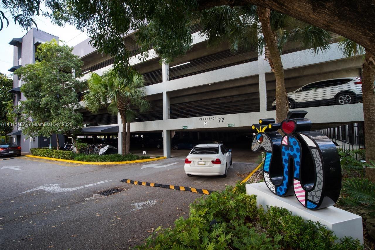 MADISON DOWNTOWN CONDO - Residential