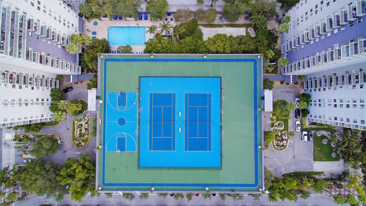 MADISON DOWNTOWN CONDO - Residential