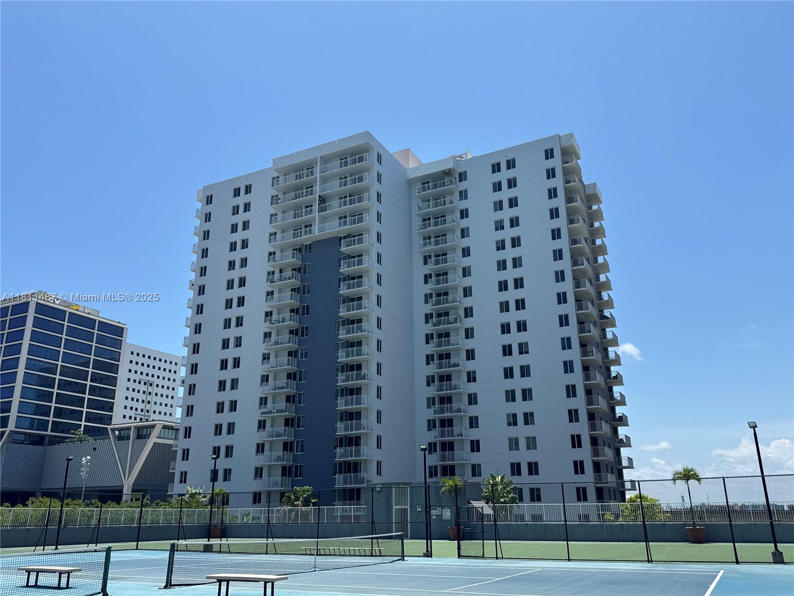 MADISON DOWNTOWN CONDO - Residential