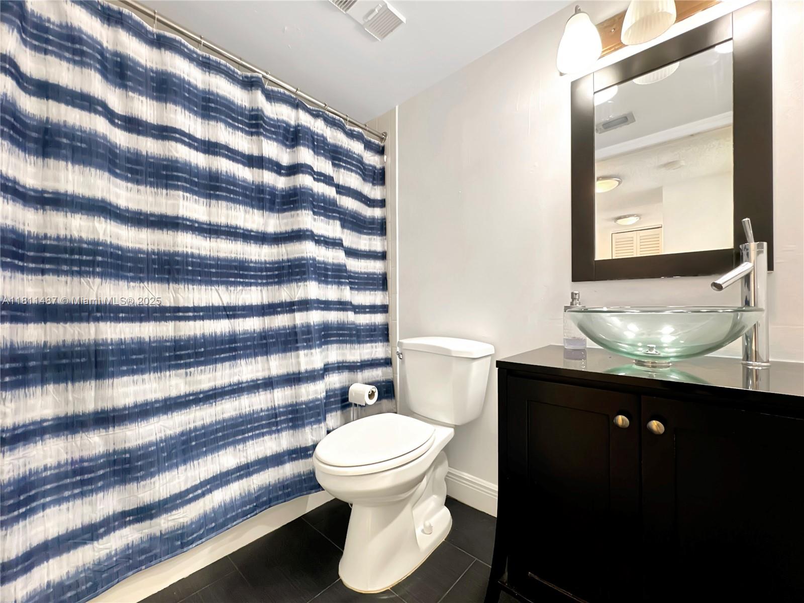 MADISON DOWNTOWN CONDO - Residential