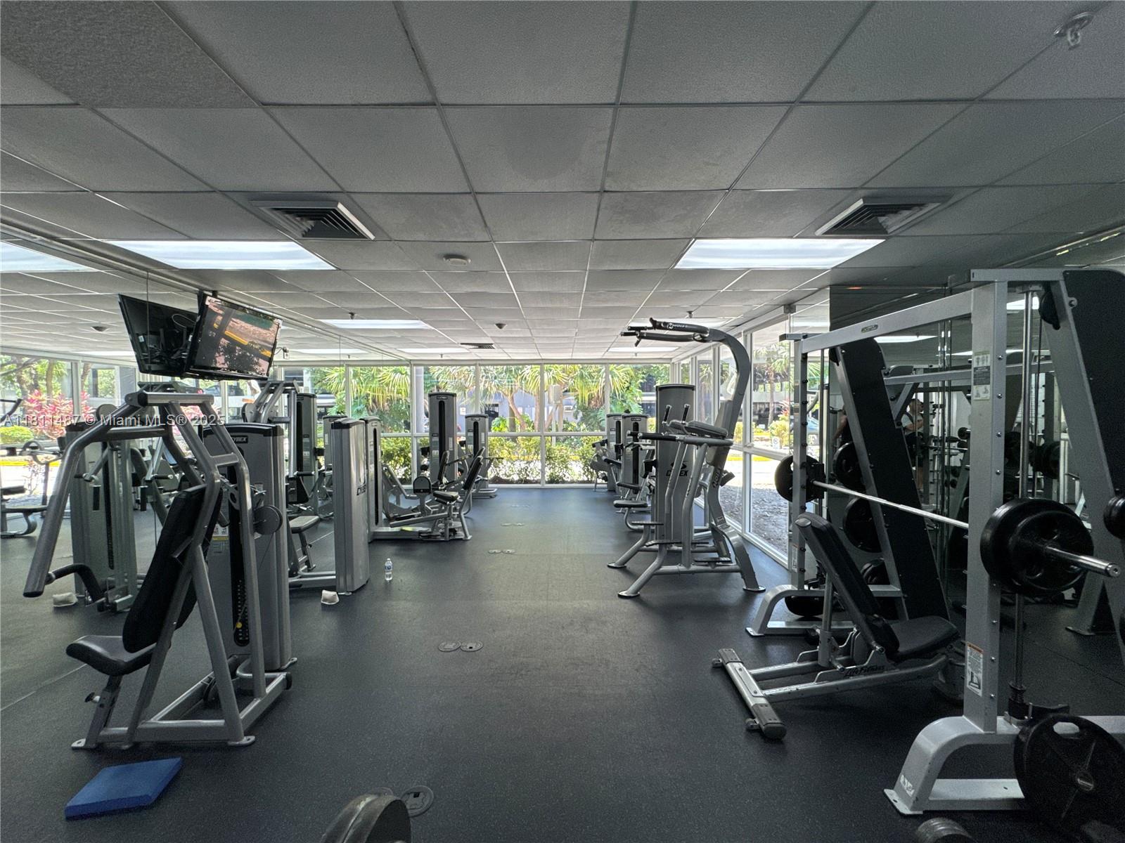 MADISON DOWNTOWN CONDO - Residential