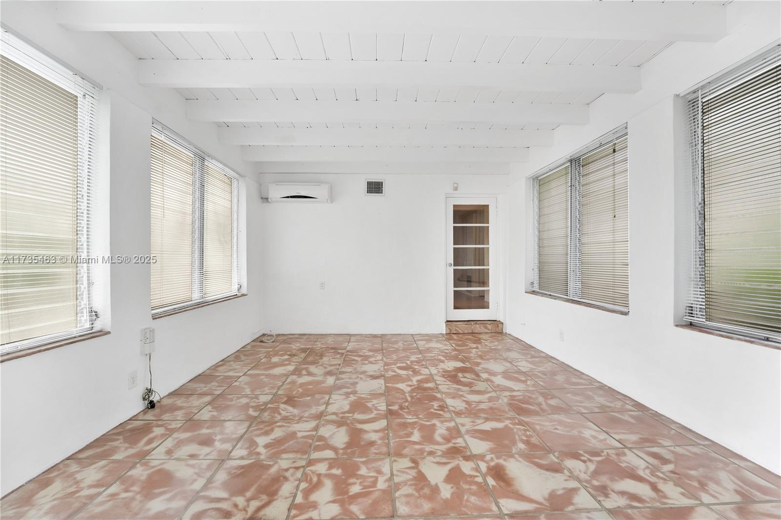 CAMNER GABLES - Residential Lease