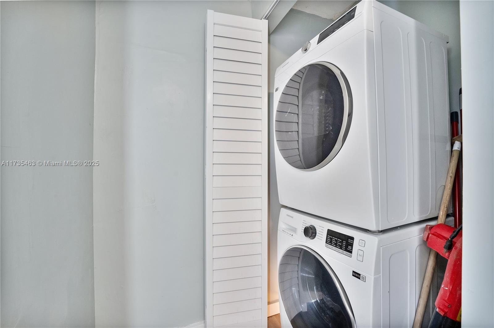 CAMNER GABLES - Residential Lease