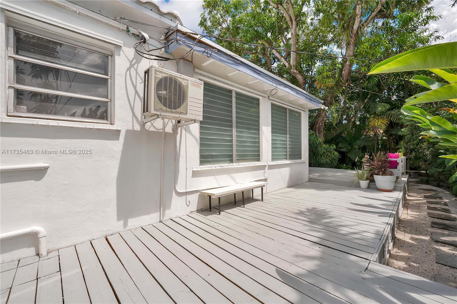 CAMNER GABLES - Residential Lease