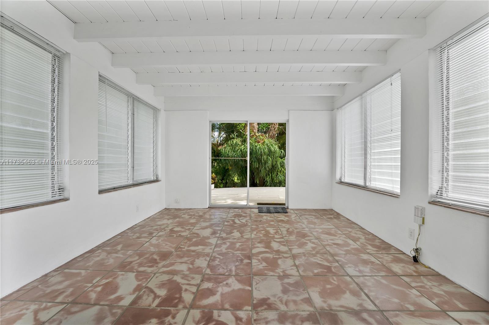 CAMNER GABLES - Residential Lease