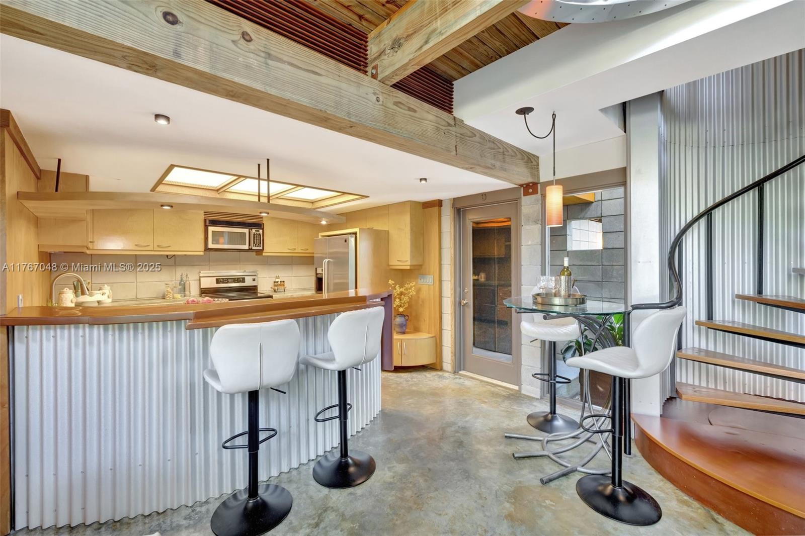 Riverland Woods (UNREC) - Residential