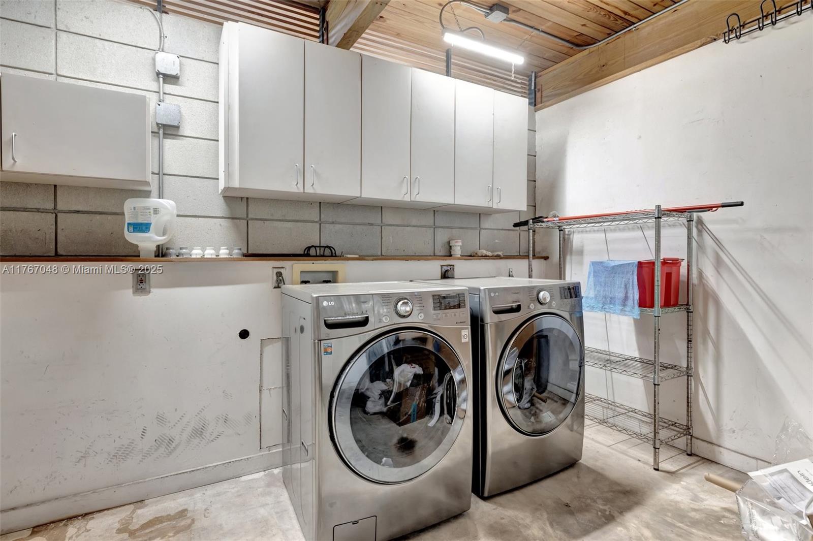 Riverland Woods (UNREC) - Residential