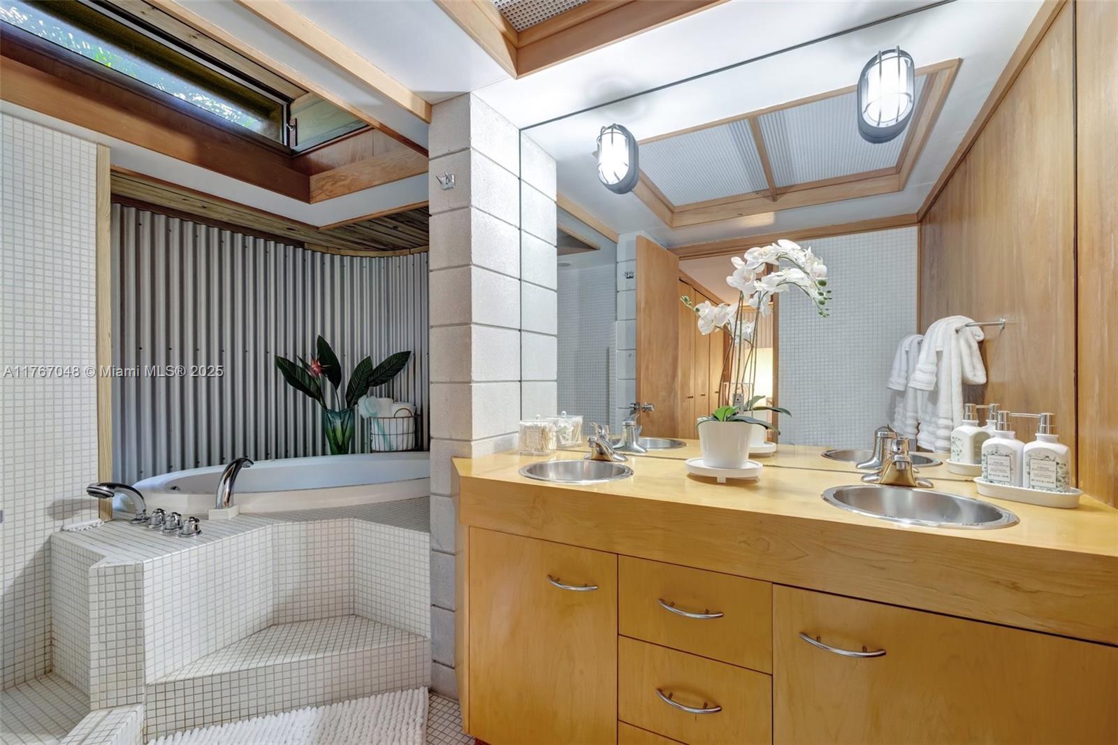 Riverland Woods (UNREC) - Residential