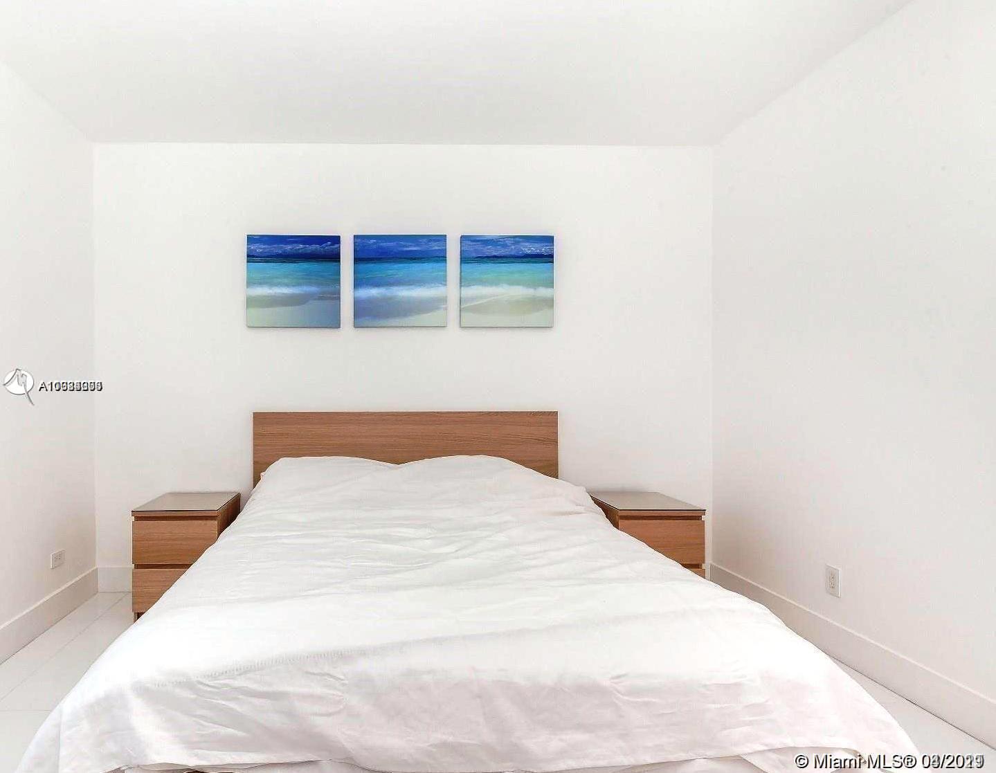 Roney Palace - Residential