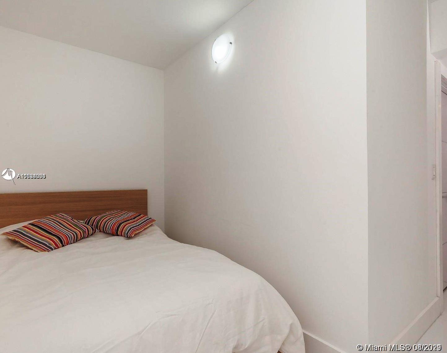 Roney Palace - Residential