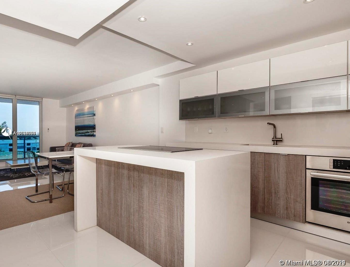 Roney Palace - Residential