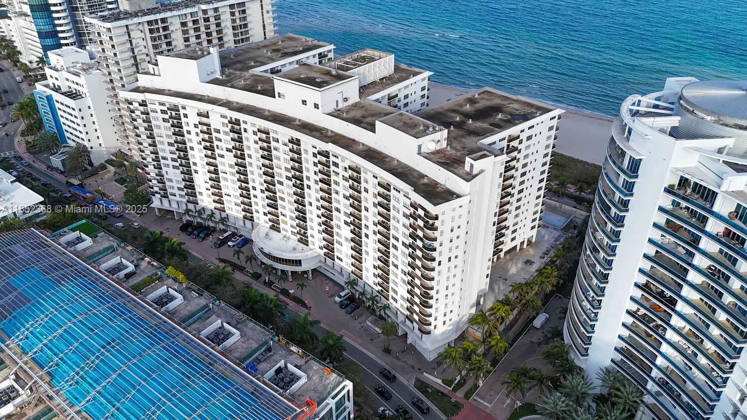 MAISON GRANDE CONDO - Residential