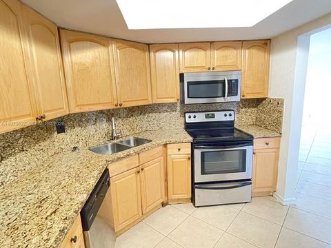 Photo of 7410 SW 82nd St #K202, Miami, FL 33143 (MLS # A11973627)