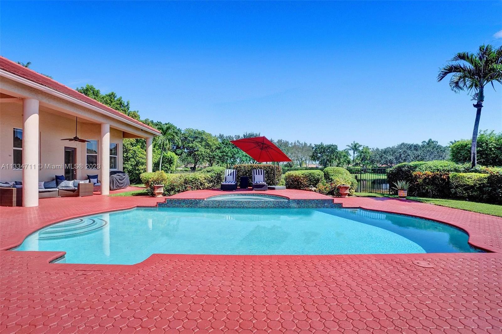 Pelican Landing - Residential