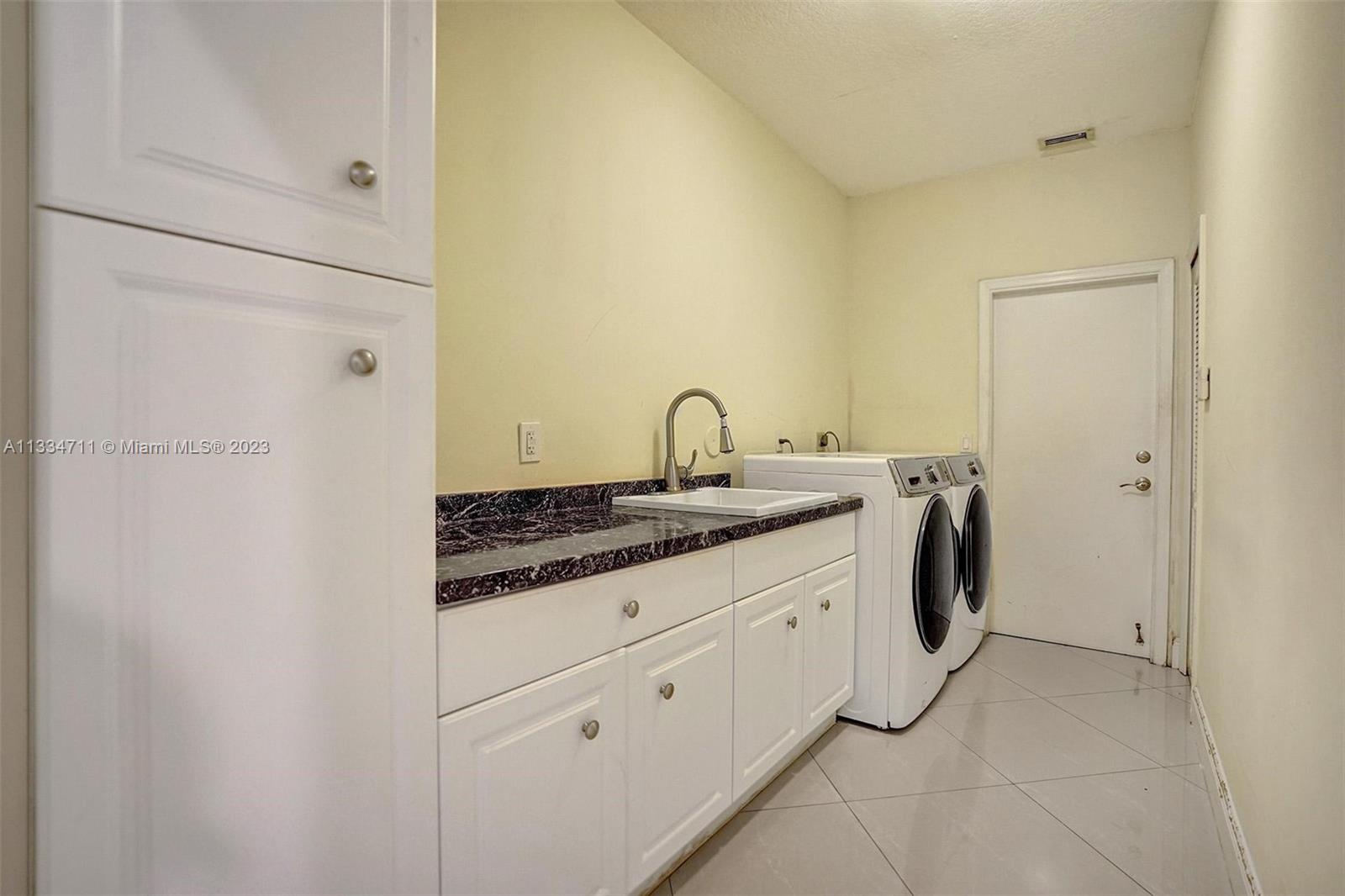 Pelican Landing - Residential