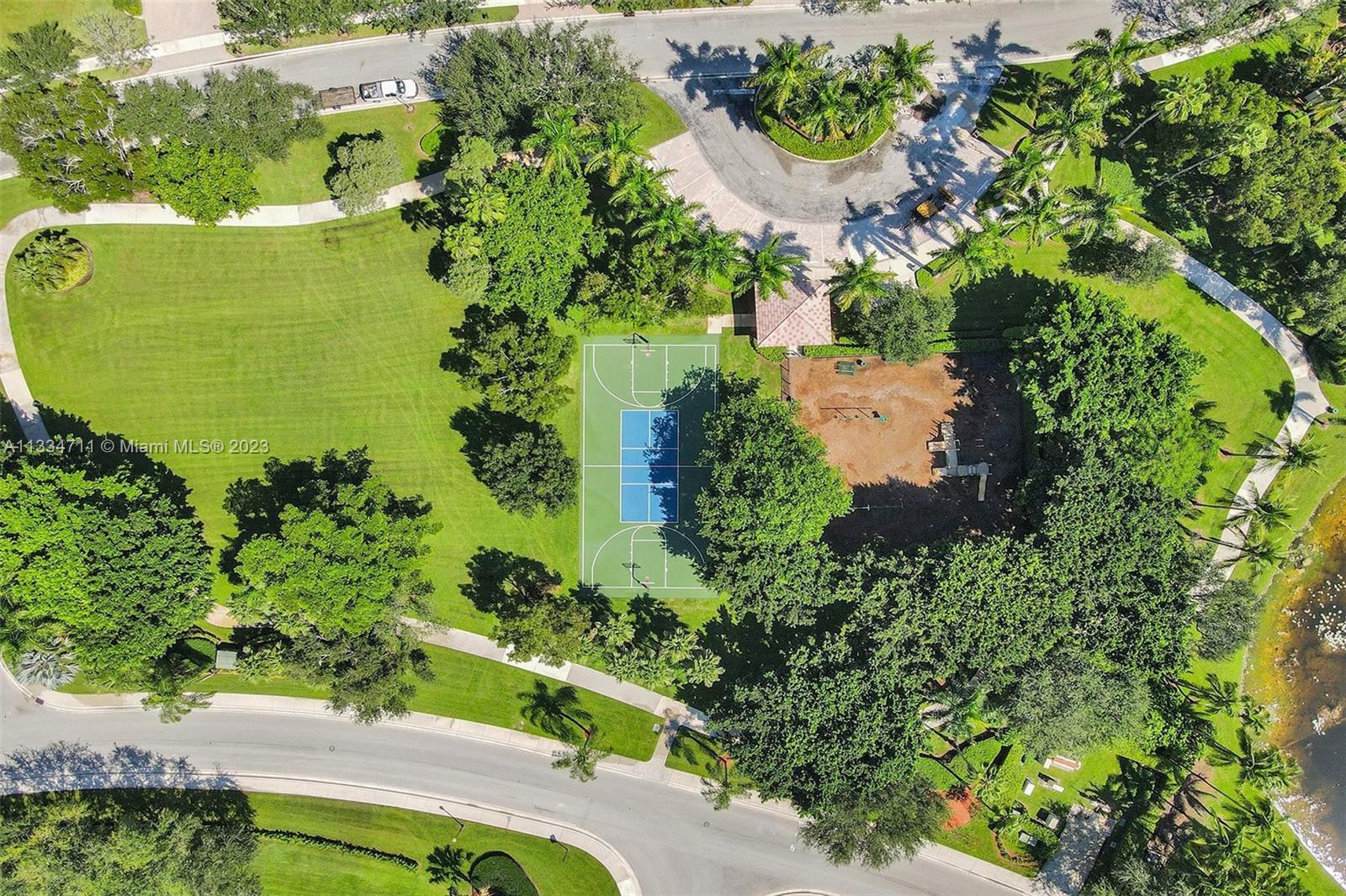 Pelican Landing - Residential