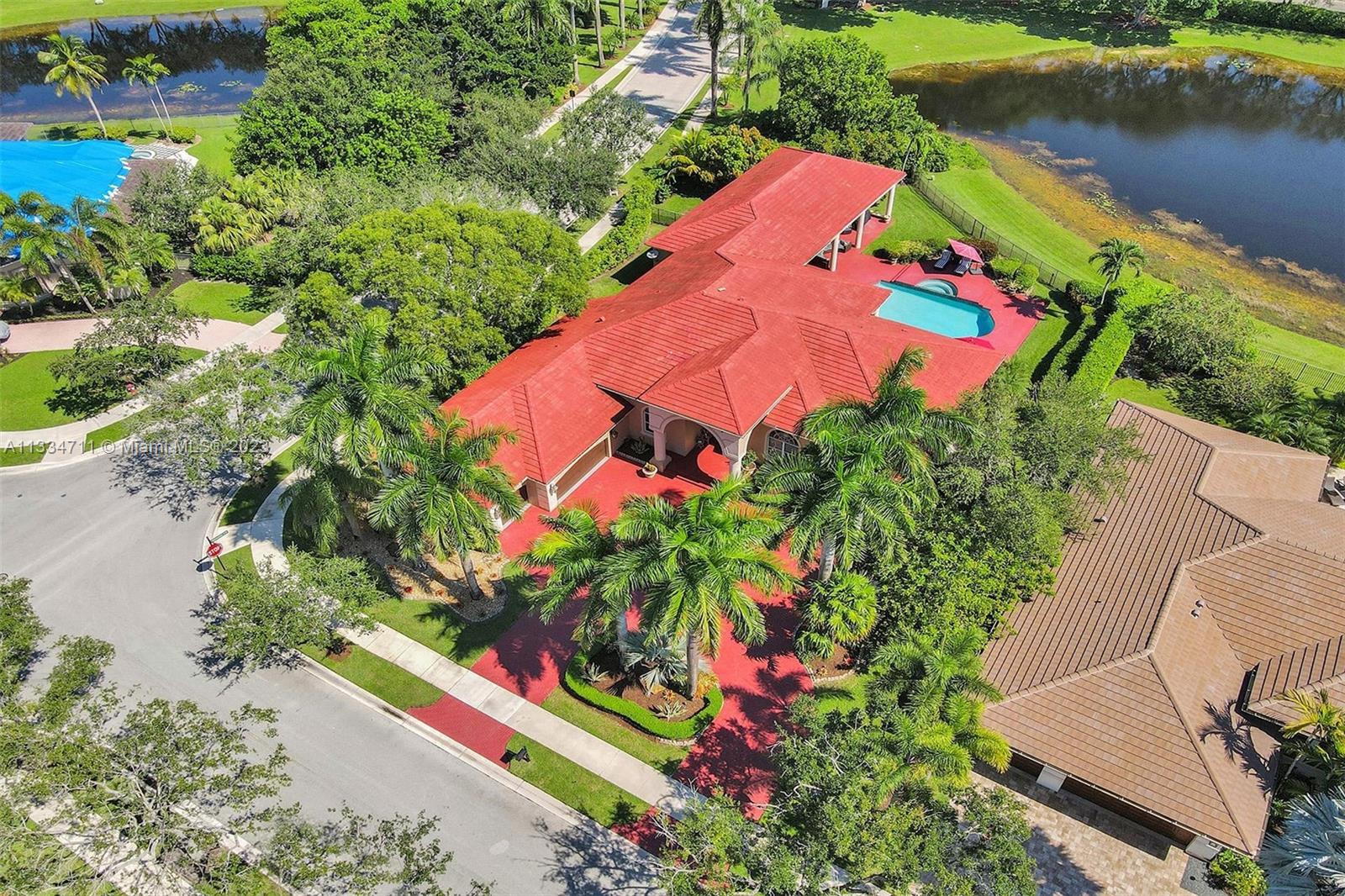 Pelican Landing - Residential