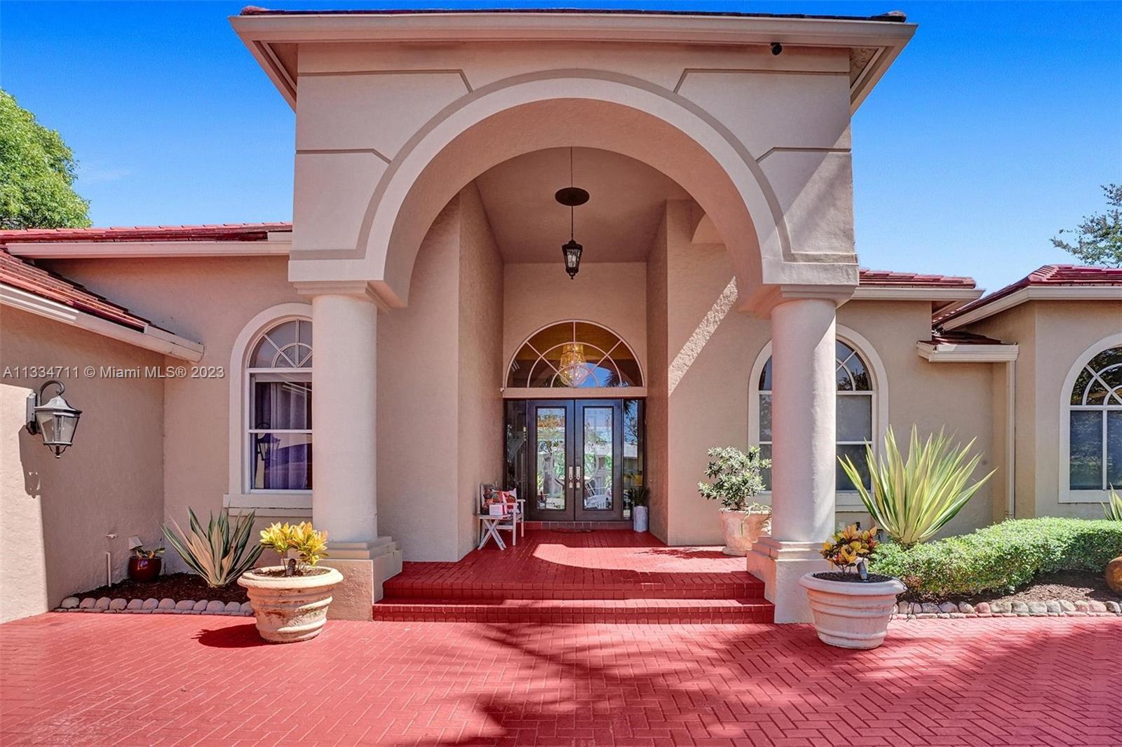 Pelican Landing - Residential