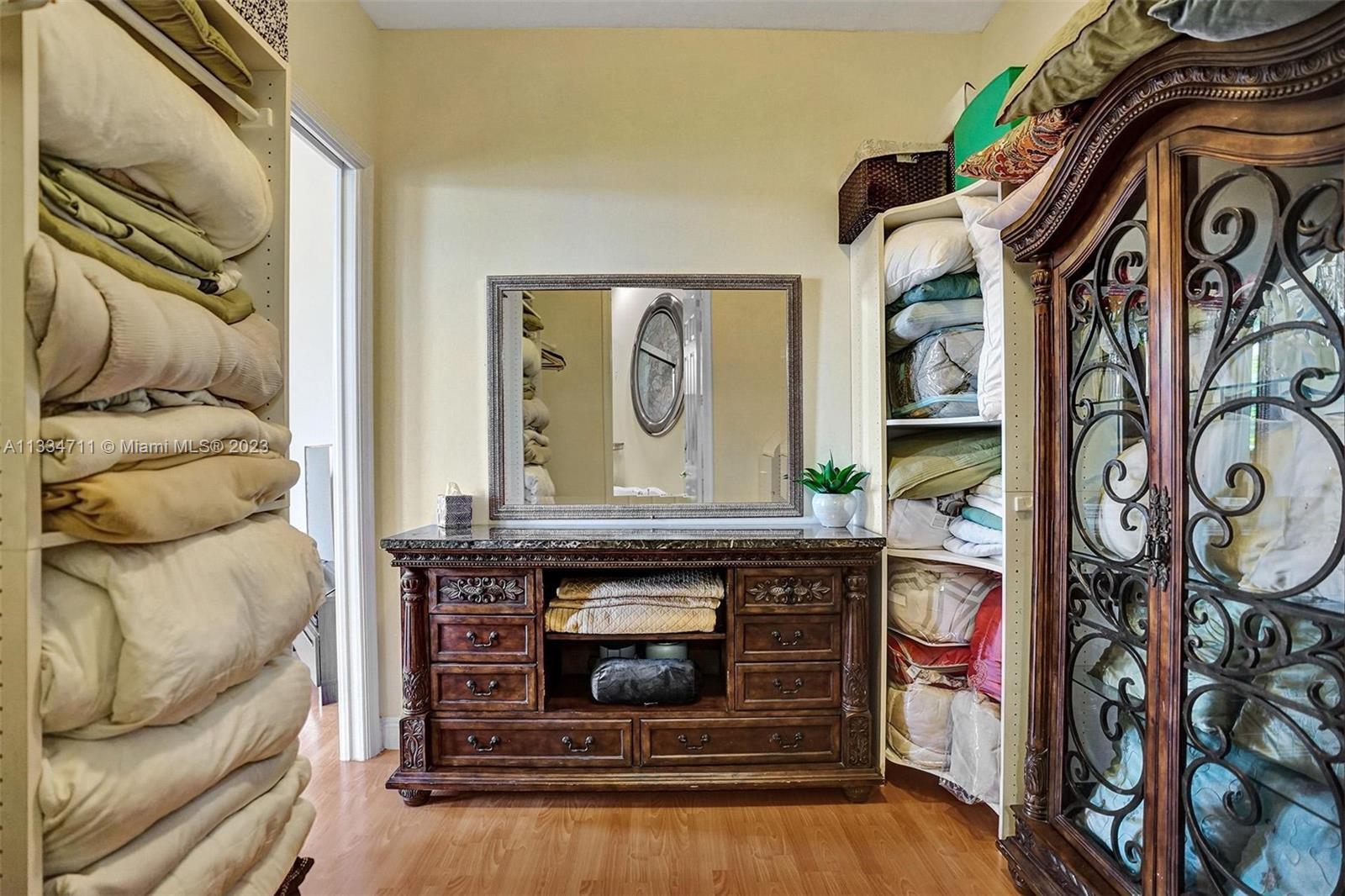 Pelican Landing - Residential