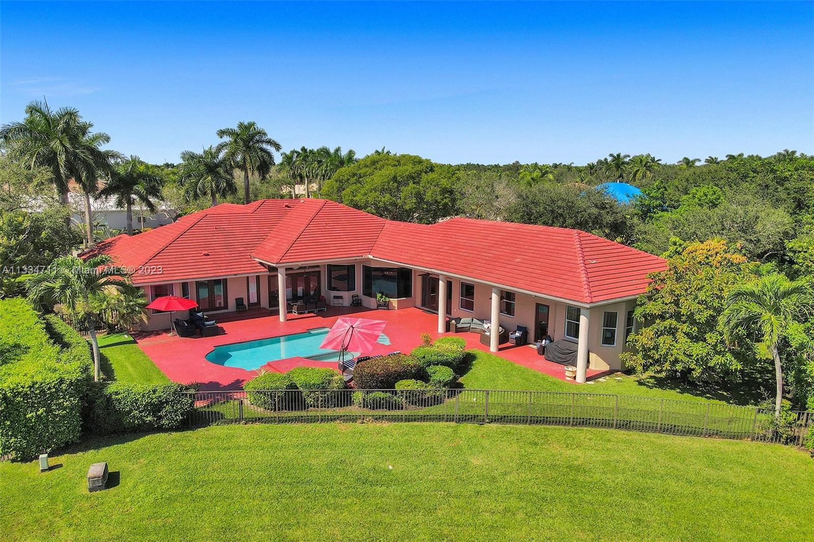 Pelican Landing - Residential