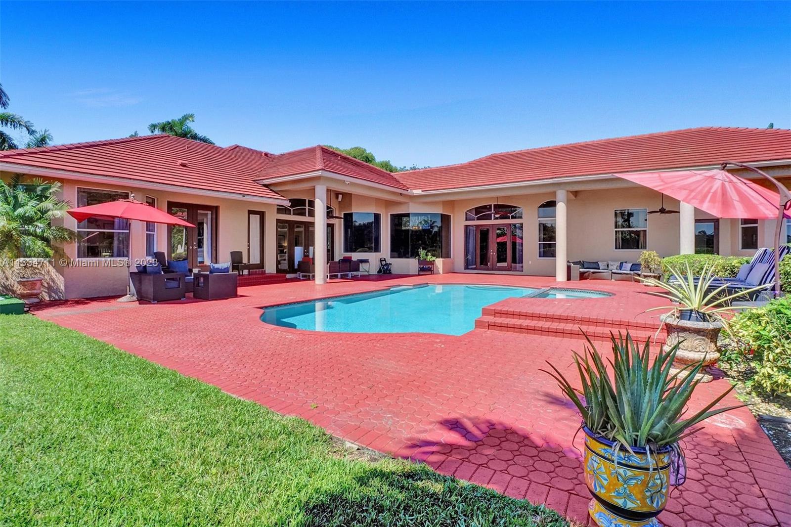 Pelican Landing - Residential