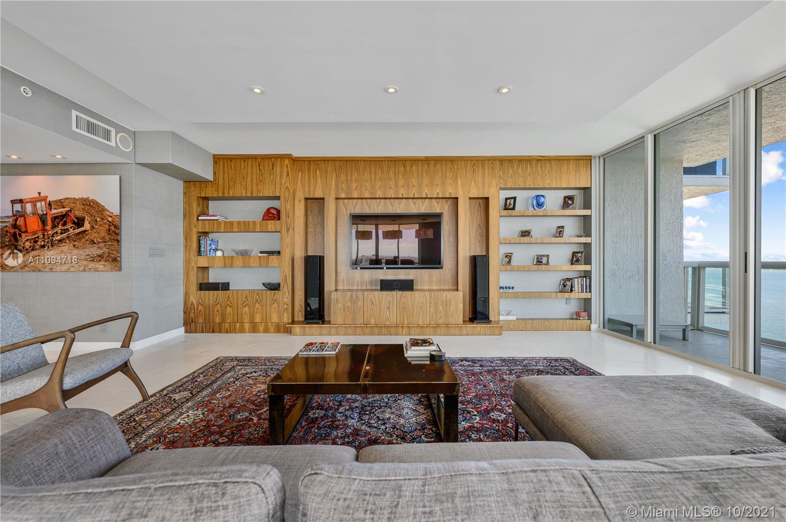 THE GRAND VENETIAN CONDO - Residential