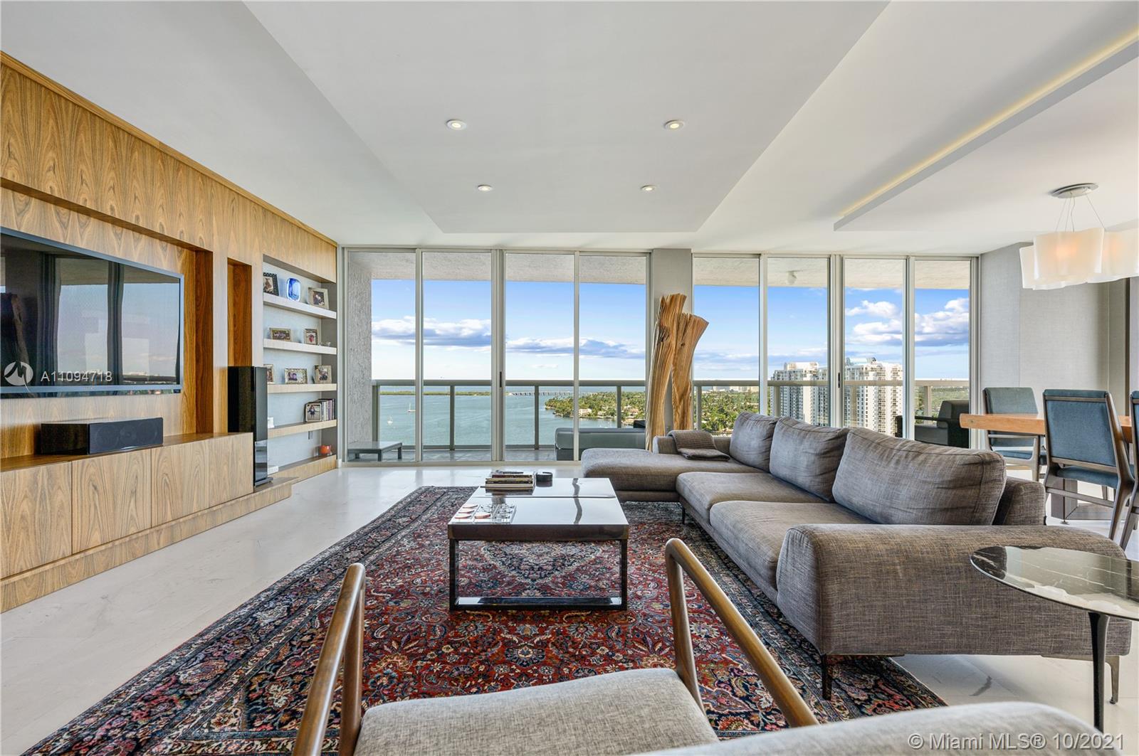 THE GRAND VENETIAN CONDO - Residential