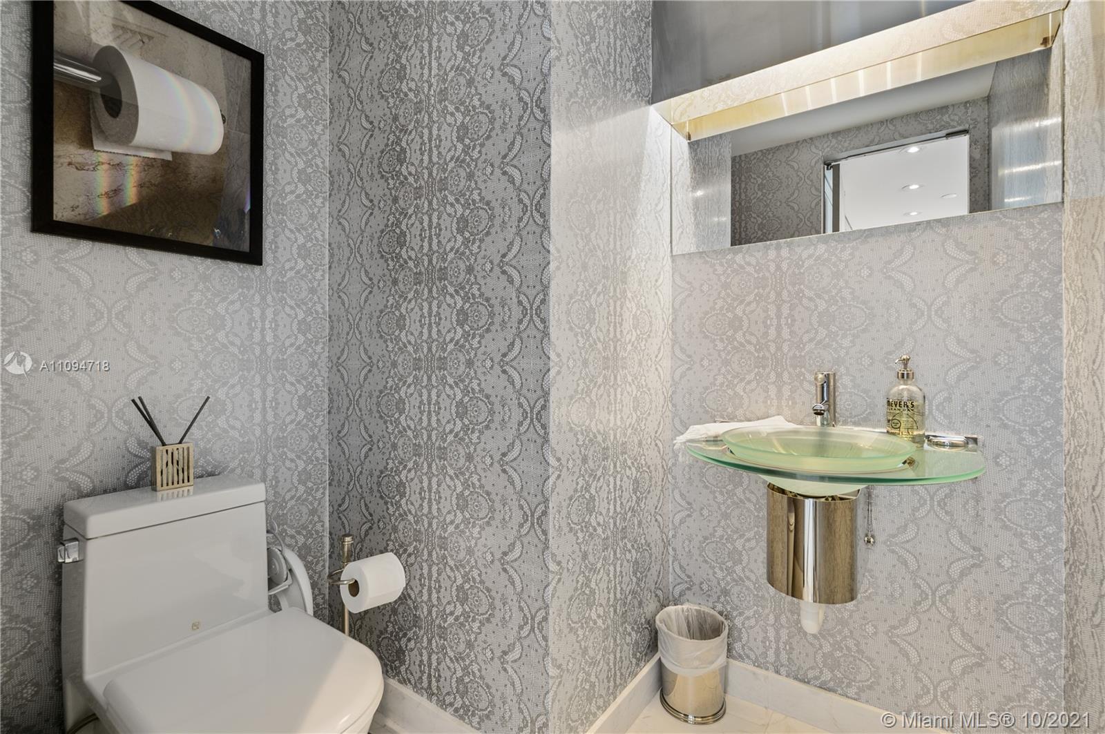 THE GRAND VENETIAN CONDO - Residential