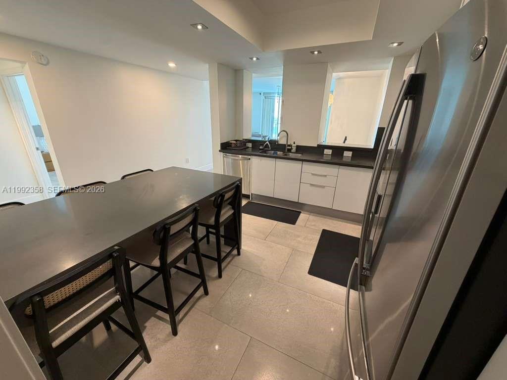 3330 NE 190th St 710