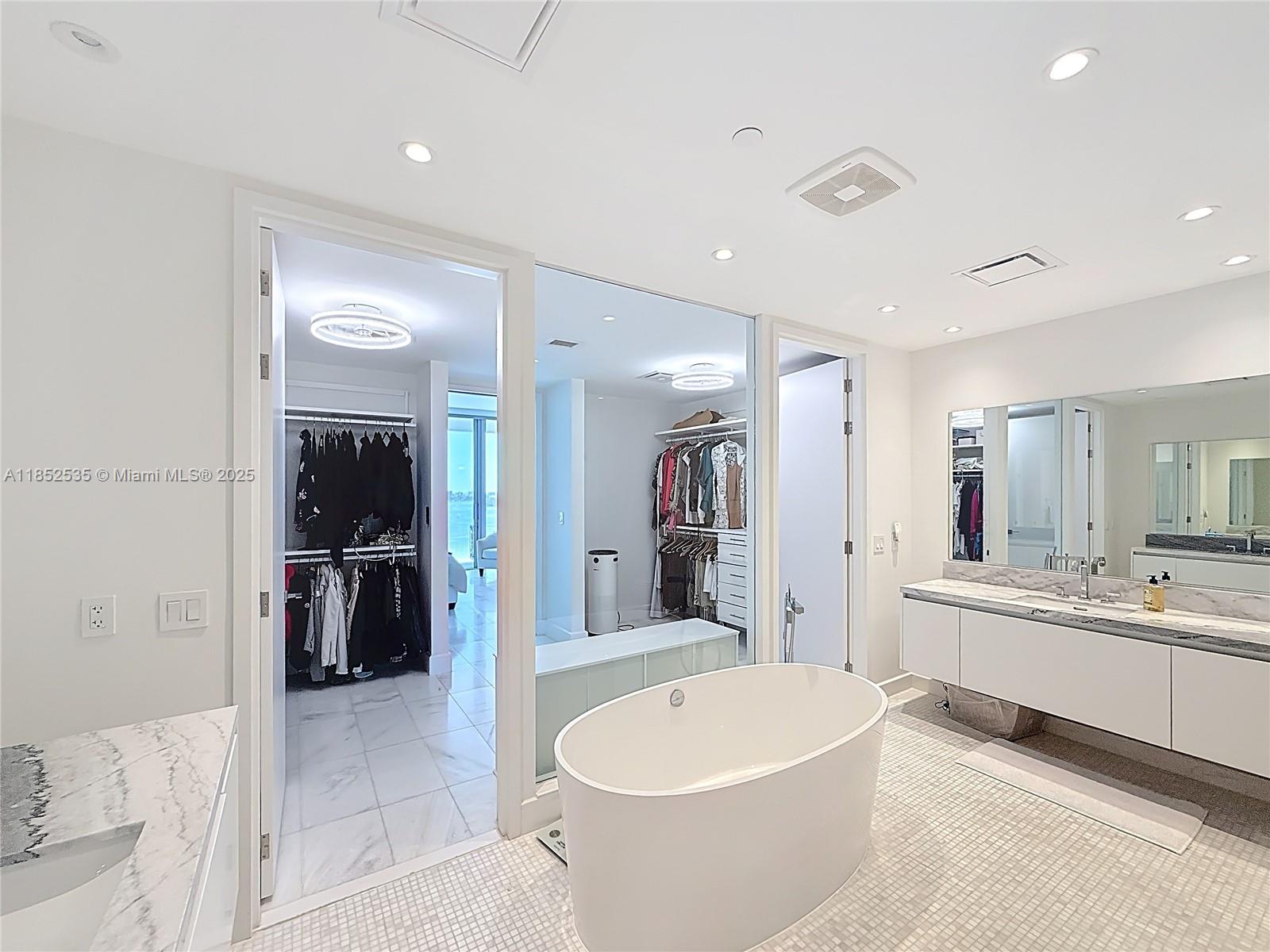 ESCOTTONIA PARK - Residential