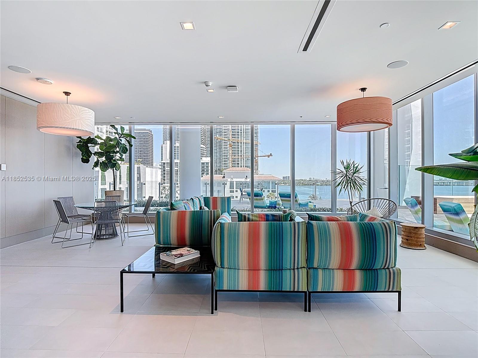 ESCOTTONIA PARK - Residential