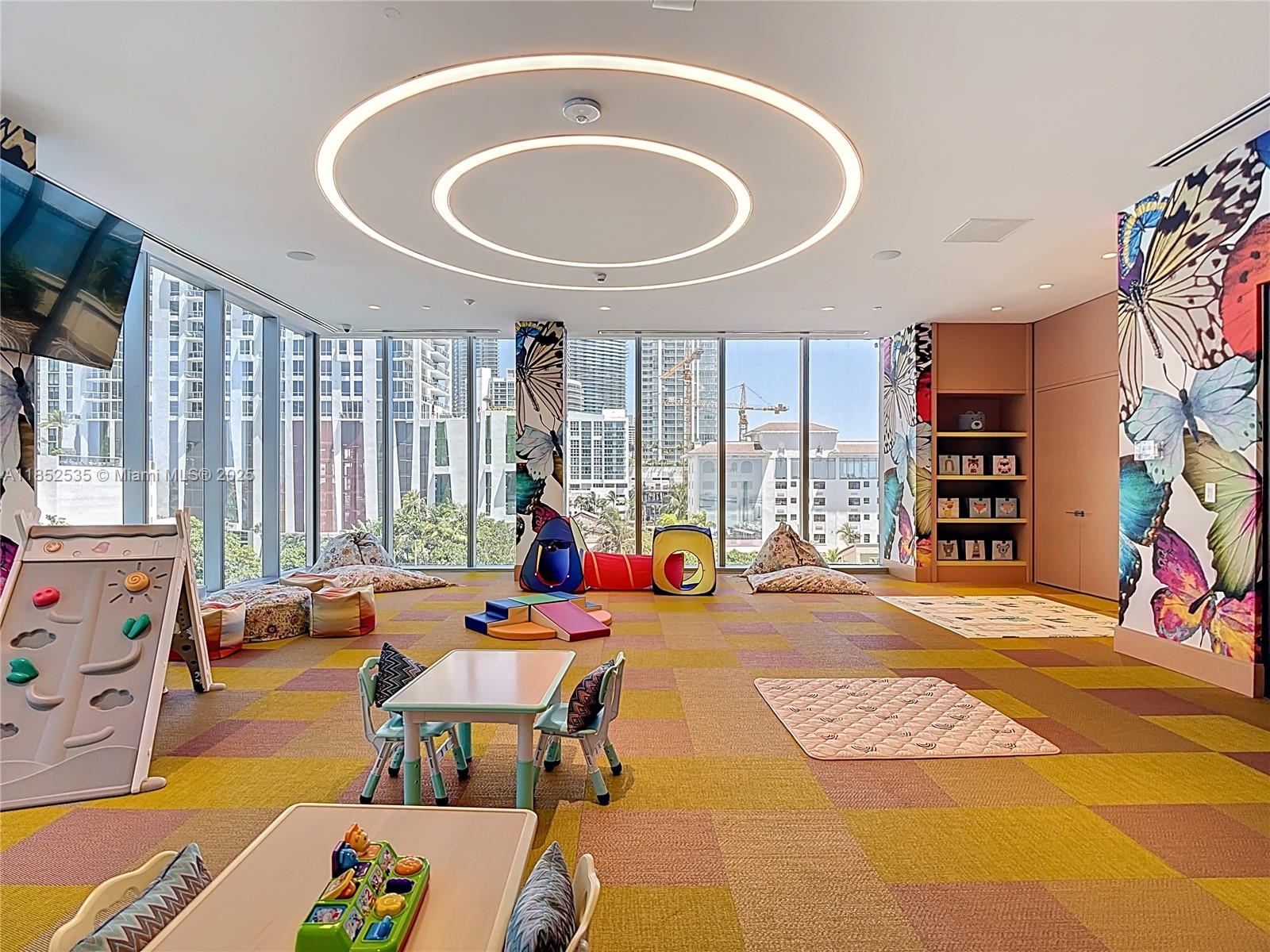 ESCOTTONIA PARK - Residential